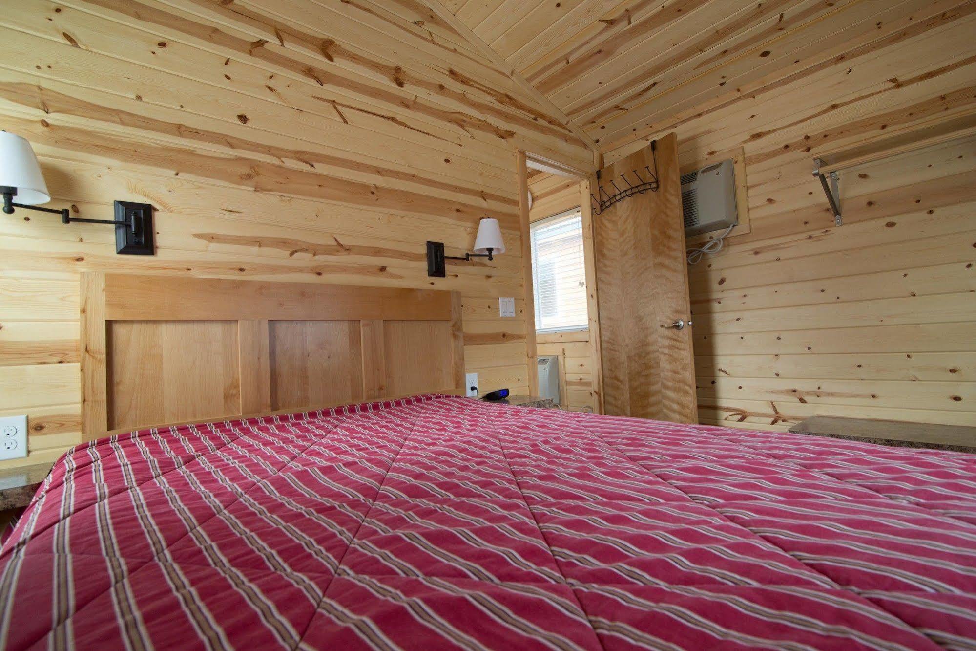 Whaler'S Rest Rv & Camping Resort Holiday Beach Exteriör bild