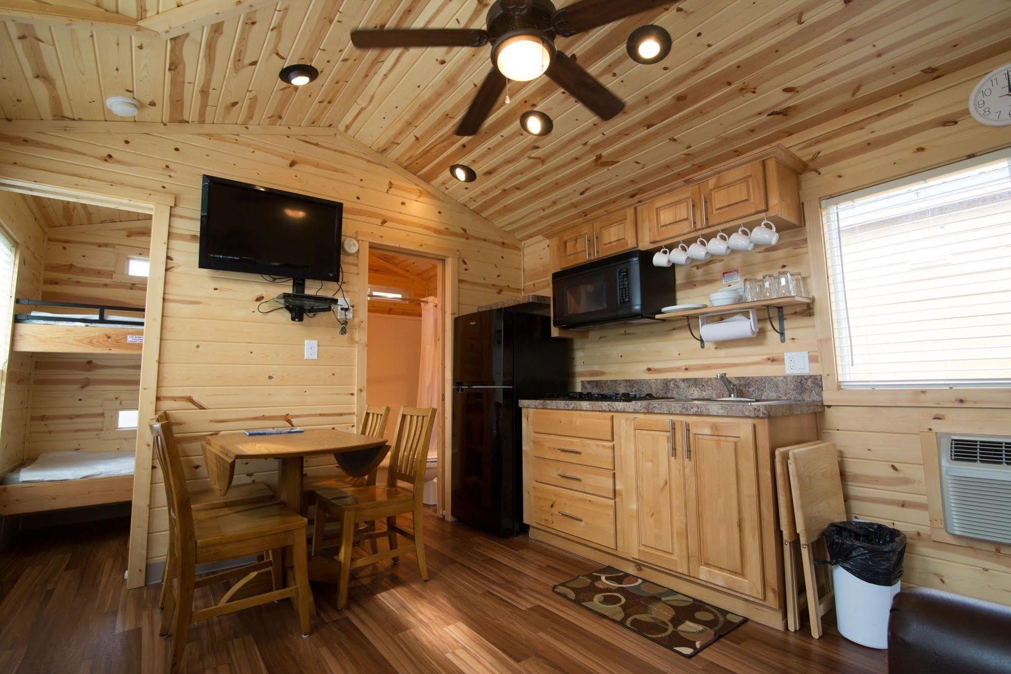 Whaler'S Rest Rv & Camping Resort Holiday Beach Exteriör bild