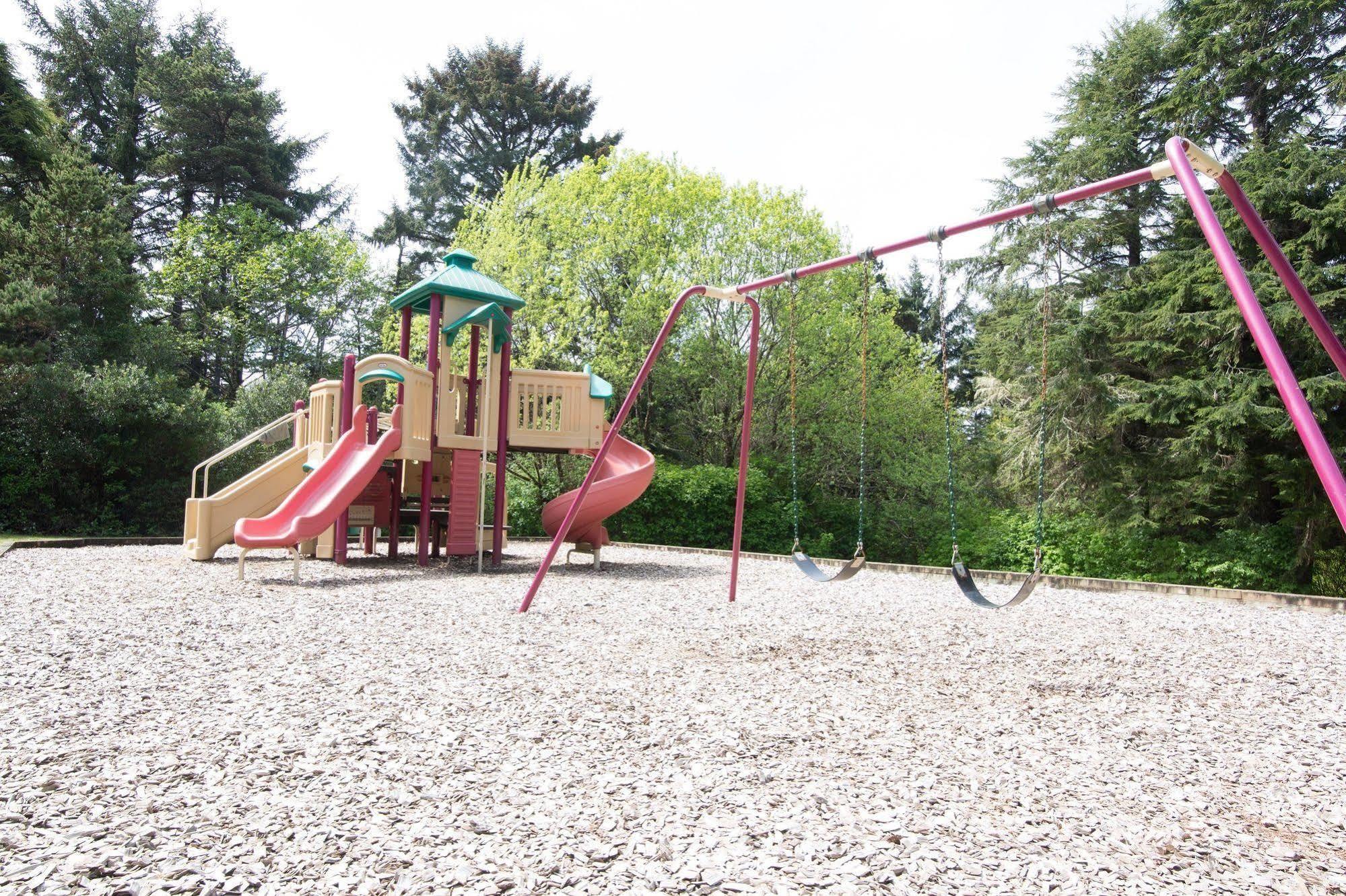 Whaler'S Rest Rv & Camping Resort Holiday Beach Exteriör bild